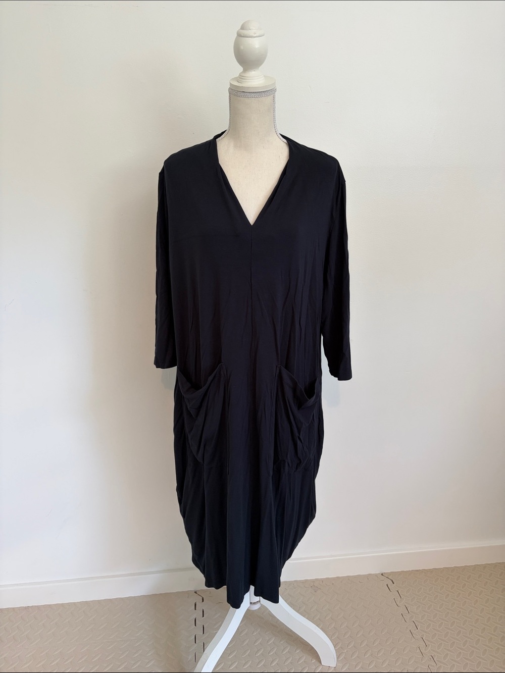 Alembika 5 Navy V-Neck Pocket Midi Dress Size 14